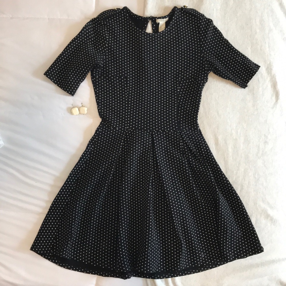 Black polka dot dress l